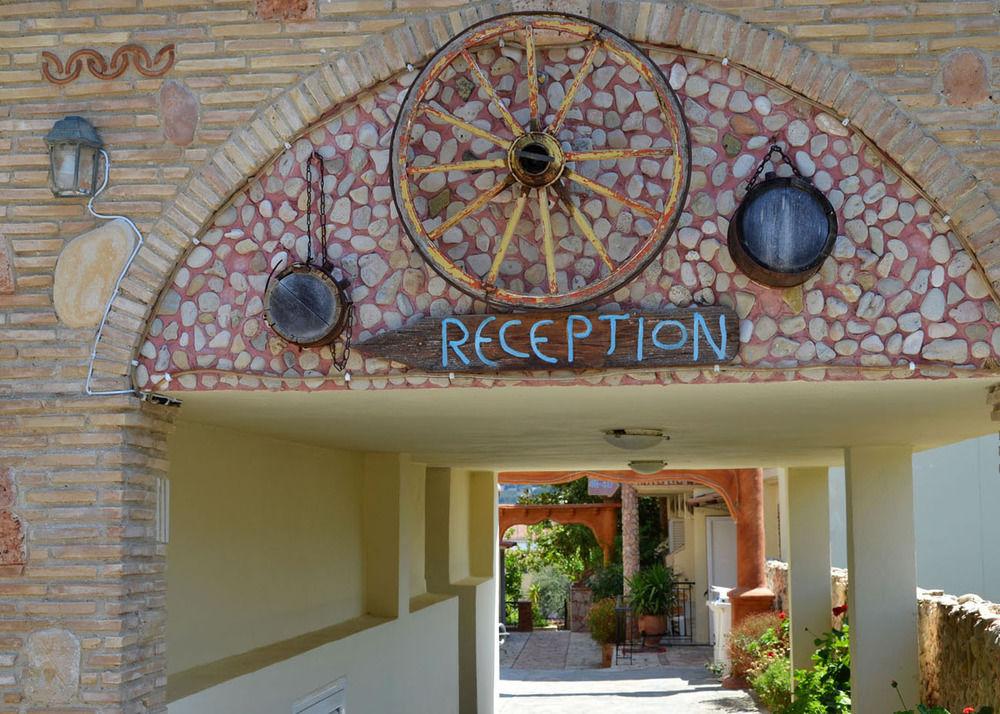 Mavrikos Hotel Plános 外观 照片