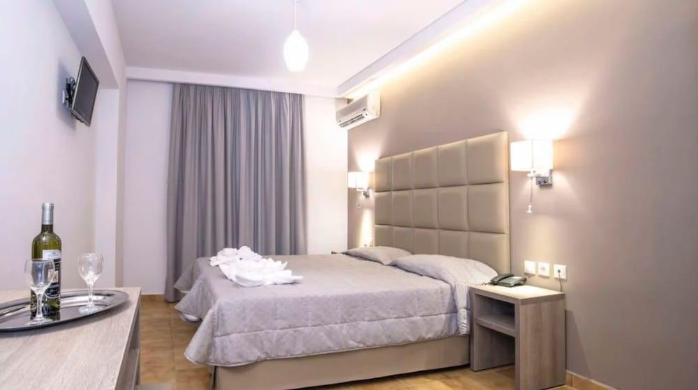 Mavrikos Hotel Plános 外观 照片
