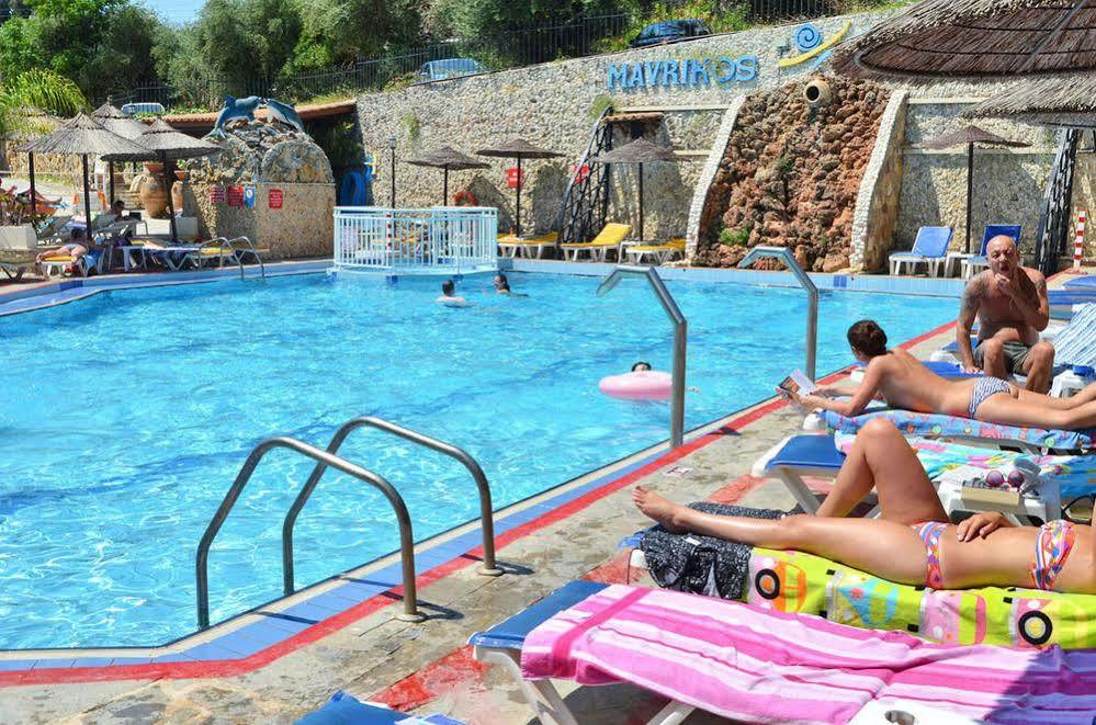 Mavrikos Hotel Plános 外观 照片
